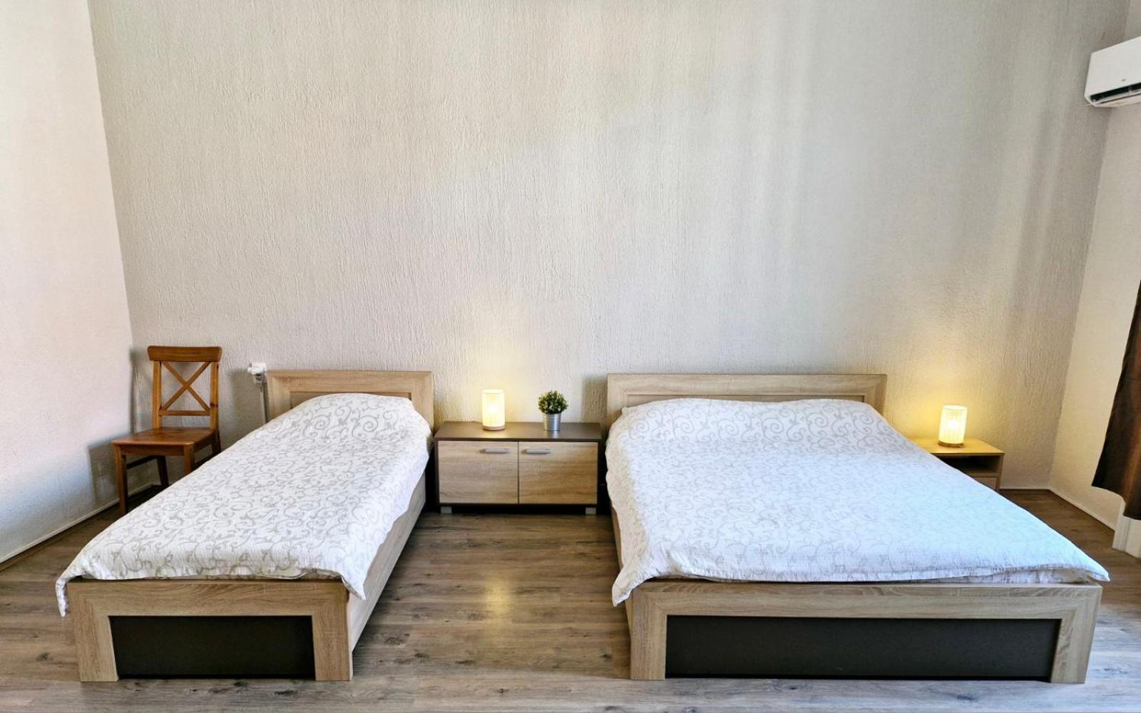 A Pousada Centar Lux 2 Zrenjanin Exterior foto