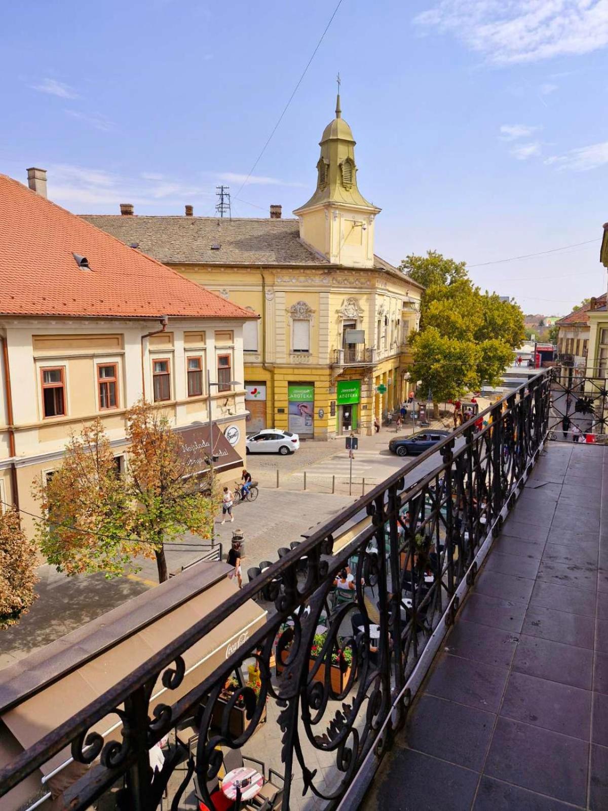 A Pousada Centar Lux 2 Zrenjanin Exterior foto
