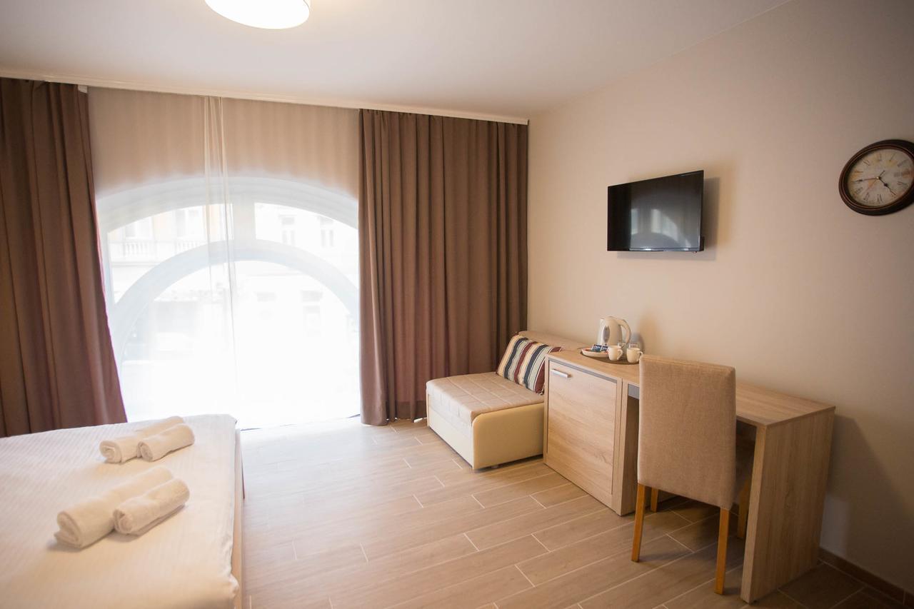 A Pousada Centar Lux 2 Zrenjanin Exterior foto